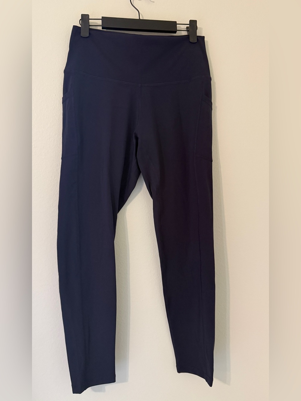 NWOT Colorfulkoala XL Navy Leggings w/ Pockets